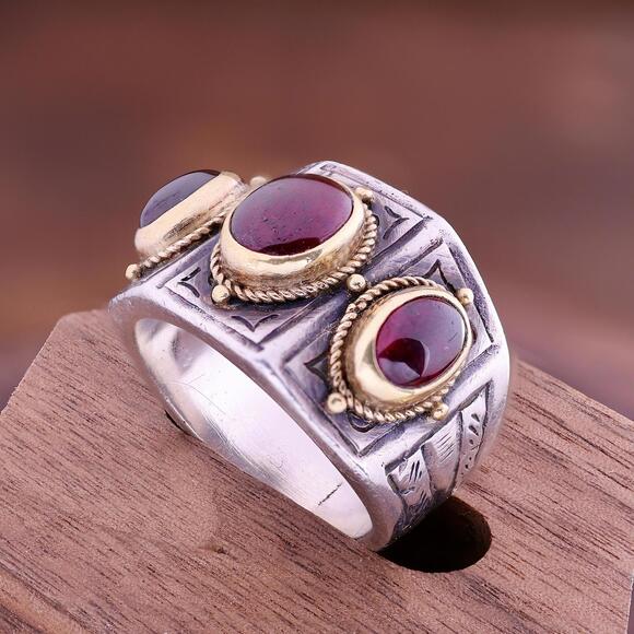 Konstantino Garnet Three Stone Sterling Silver/22k Yellow Gold Ring Size 7.25 - Picture 2 of 10